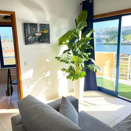 Miguel Torga River アパート