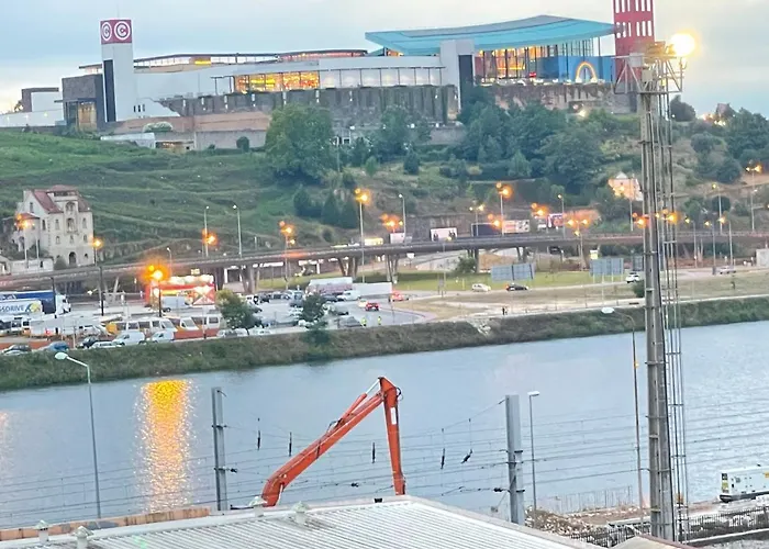 Miguel Torga River アパート